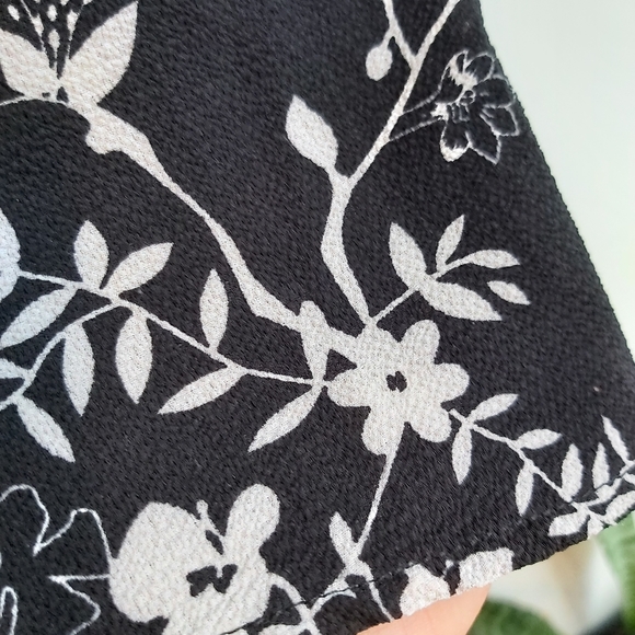 4/$25 Floral print kimono with wide sleeves - Picture 7 of 10